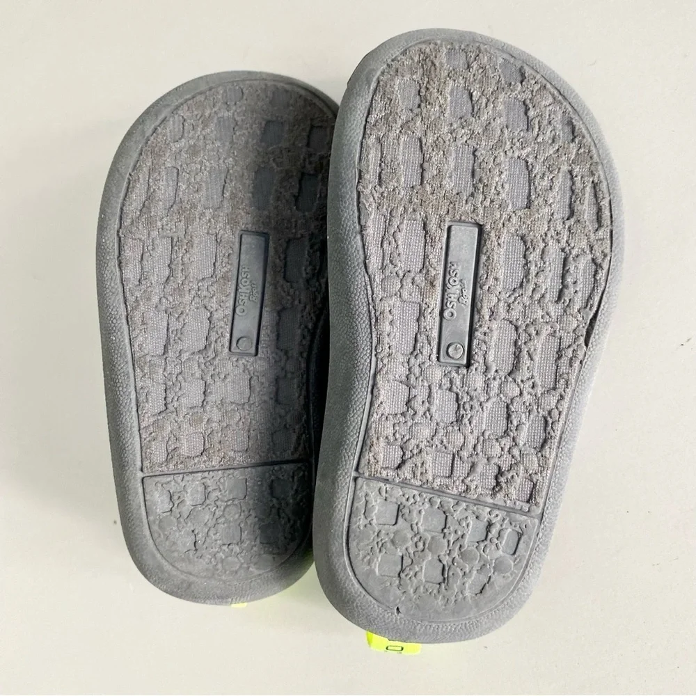 Oshkosh Kids Shark Water Shoes